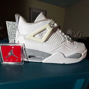 Nike Air Jordan 4 Retro White/Tech Grey – Size 6.5 M/~8 W – New in Box